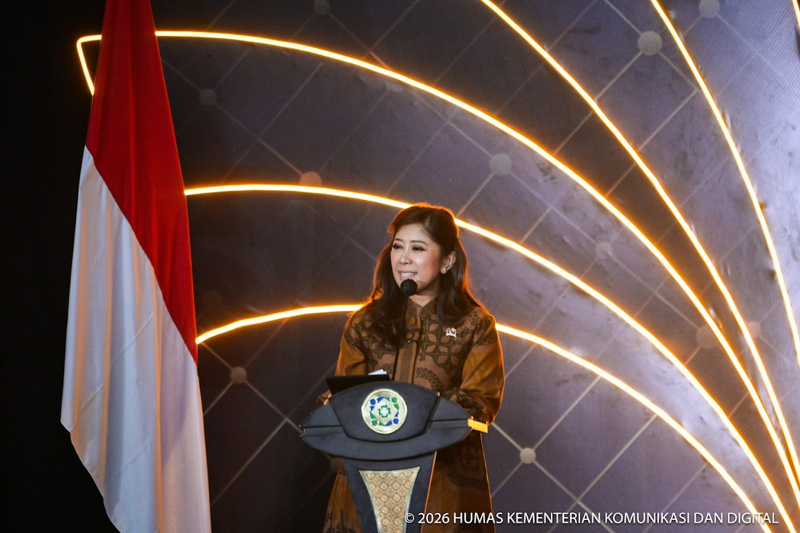 Menteri Komdigi