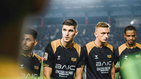 Nick Kuipers, Pemain Dewa United