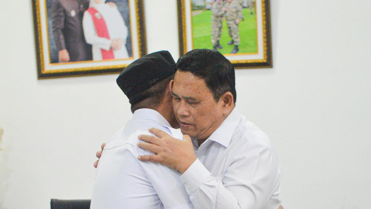 Bupati Lebak saat bertemu dengan Amir Hamzah (sumber: Liputan6)