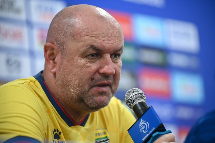 Bojan Hodak, Pelatih Persib Bandung