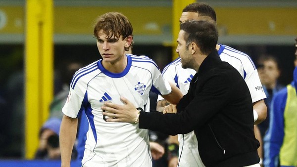 Fabregas, Pelatig Como