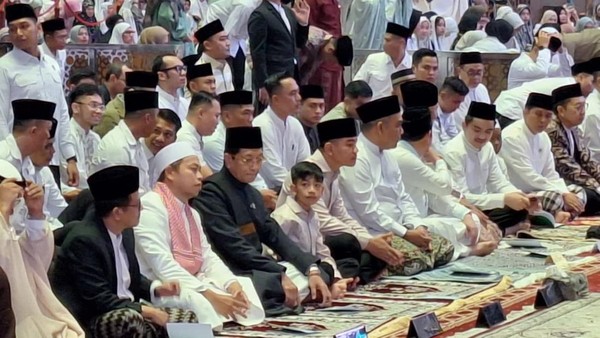 Gibran Solat Idul Adha