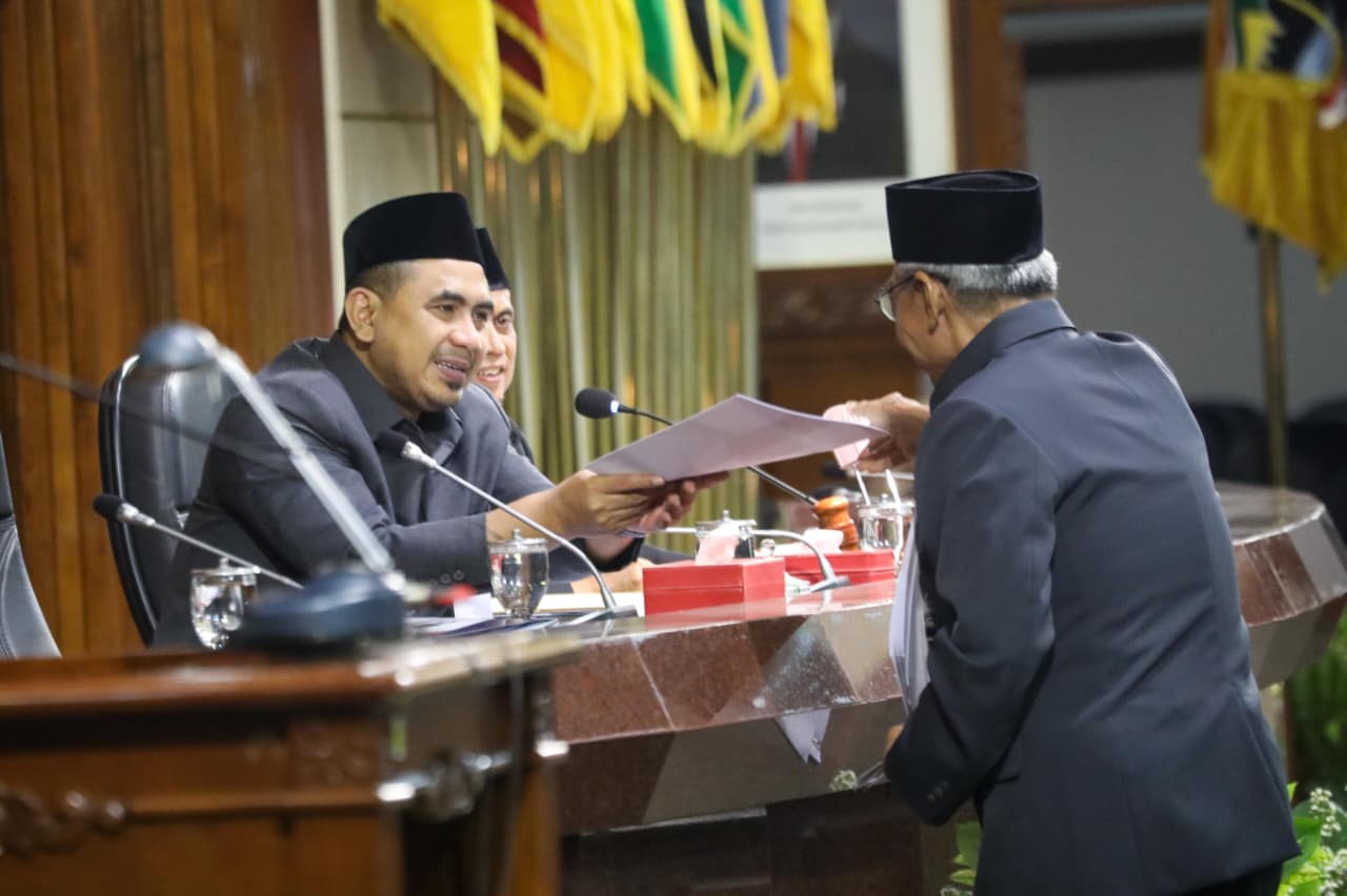 Wakil Gubernur Jateng saat Sidang Paripurna di DPRD Jawa Tengah