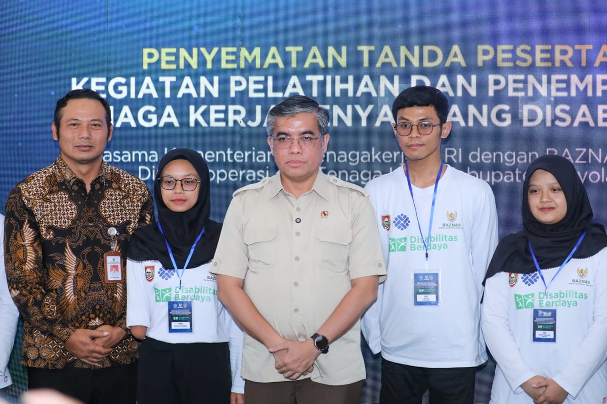 Menteri Ketenagakerjaan Yassierli membuka pelatihan dan penempatan tenaga kerja penyandang disabilitas di Boyolali.
